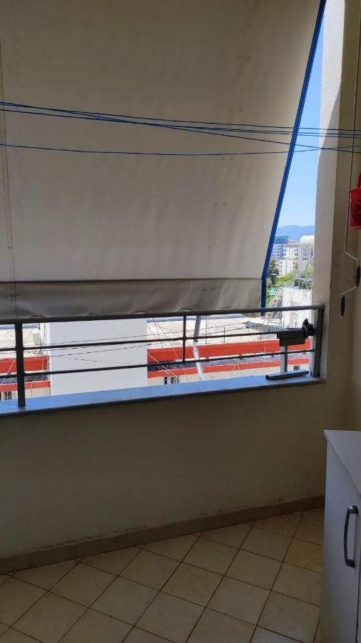Lolu Apartment Plus Privat Parking Влёра Экстерьер фото